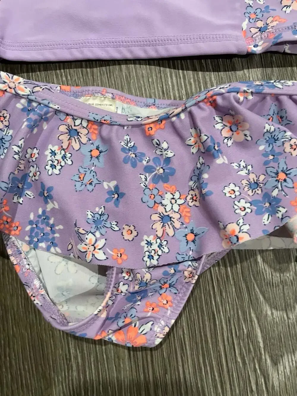 Size 12 months OshKosh B'gosh Baby Girl Flamingo Floral Print Long Sleeve Rash G